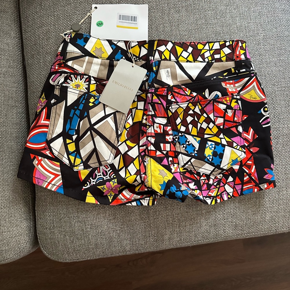 Emilio Pucci shorts size 44 European